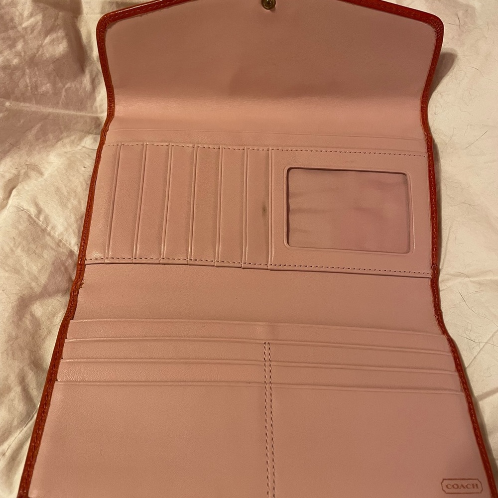 Vintage Coach Ladies Leather Wallet - Picture 2 of 5